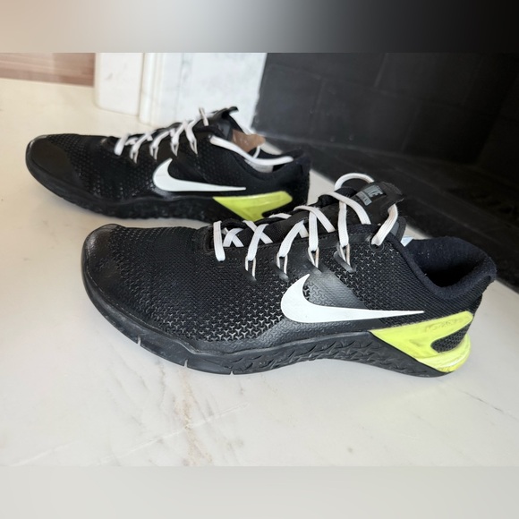 Nike Metcon 4 Shoes NIKEiD Customized Training CrossFit Athletic Shoe Sneakers